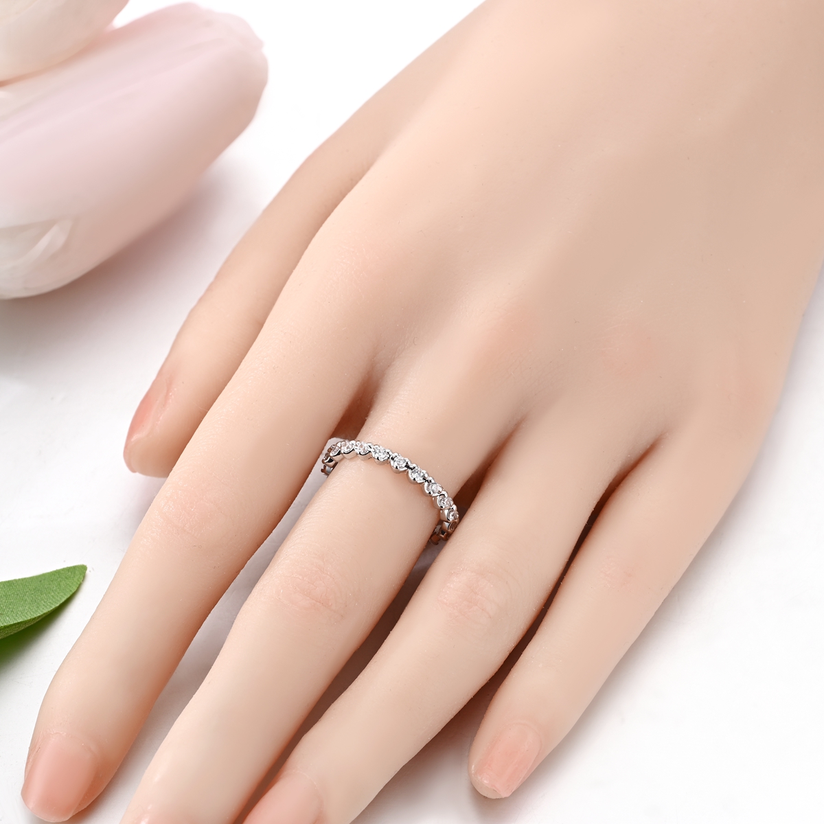 Women's 3D Heart Synthetic Stone Inlaid Ring, Elegant Gift