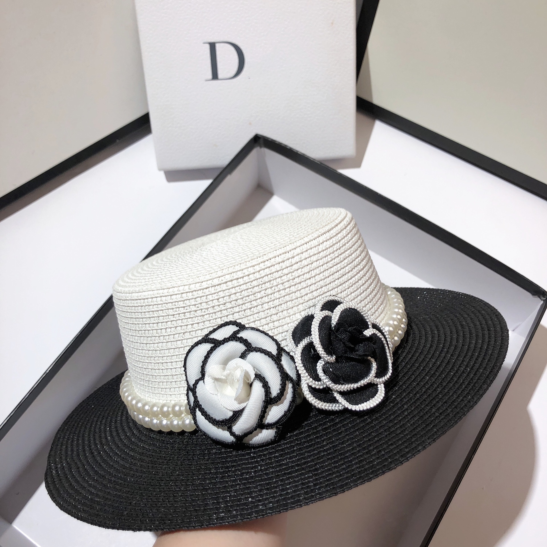 Image of 2d Flat - French Show Floral Hat, Summer Luxury Fine Straw Sun Hat For Women