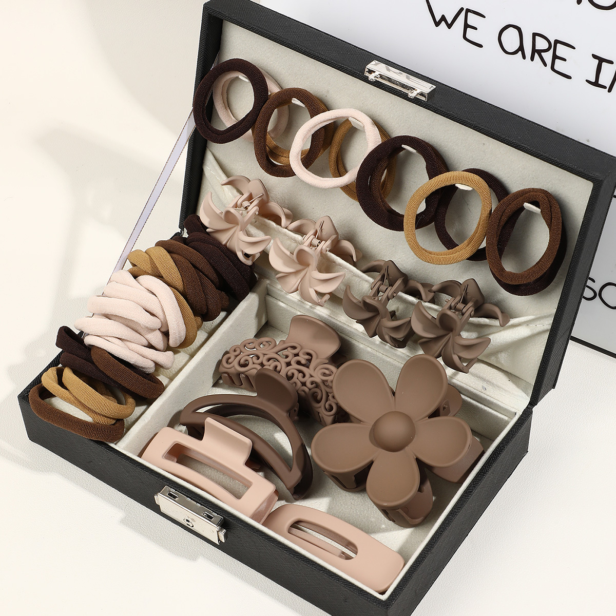 E-shop 49-teiliges Set für einfache, hochwertige Haaraccessoires, inklusive Textur-Haarreifen, einfache Haarbänder, dreidimensionale Blumen,
