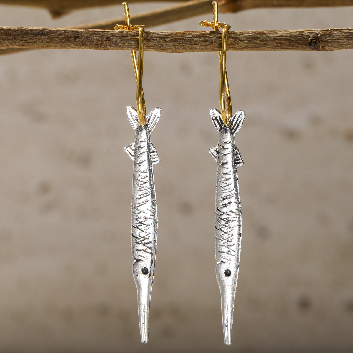 TEMU Une paire de boucles d'oreilles simples et élégantes avec petit pendant poisson, accessoires mignons pour femmes, idéales ou en soirée
