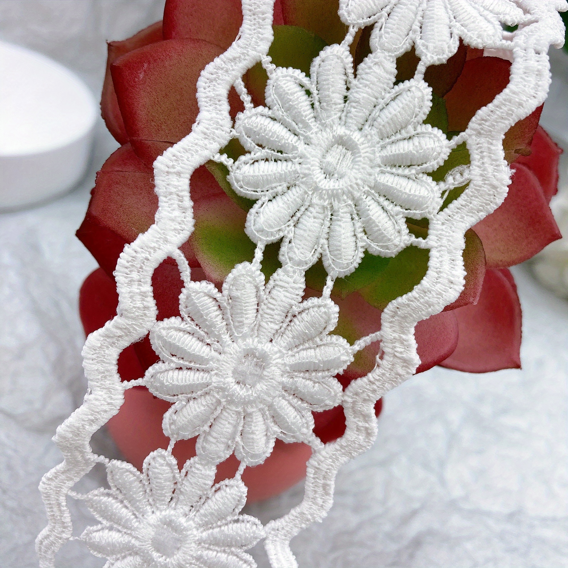 Ruban dentelle roses et perles grey