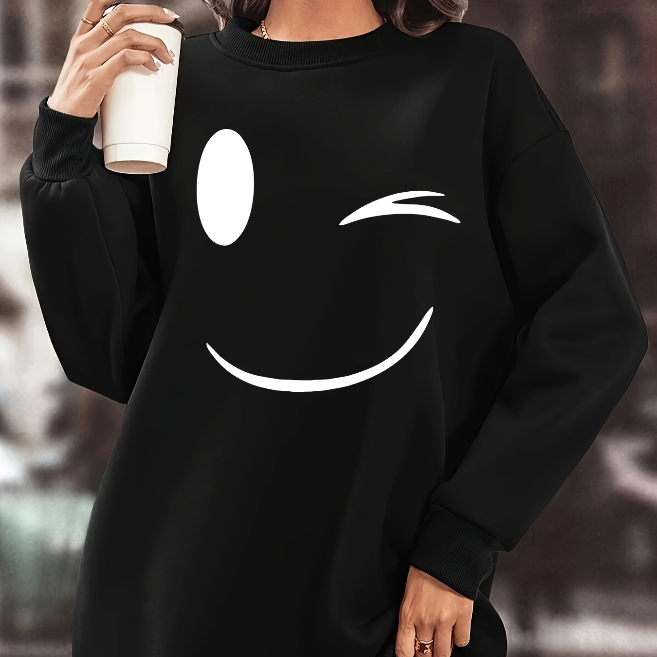 

Robe Sweatshirt Douillette pour Femme avec Doublure en et Imprimé de Dessin - Manches Longues, Longueur Genou, Coupe pour Automne/Hiver, Noire avec Design , Pulls pour Dames