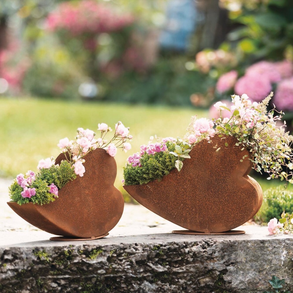 Image of 2x Metal Heart-shaped Planters With Rust End, Lying Position, Flower Pot, Plant Pot, Planter, Garden Decor For Outdoor Use Gardening Gift Home Decor
