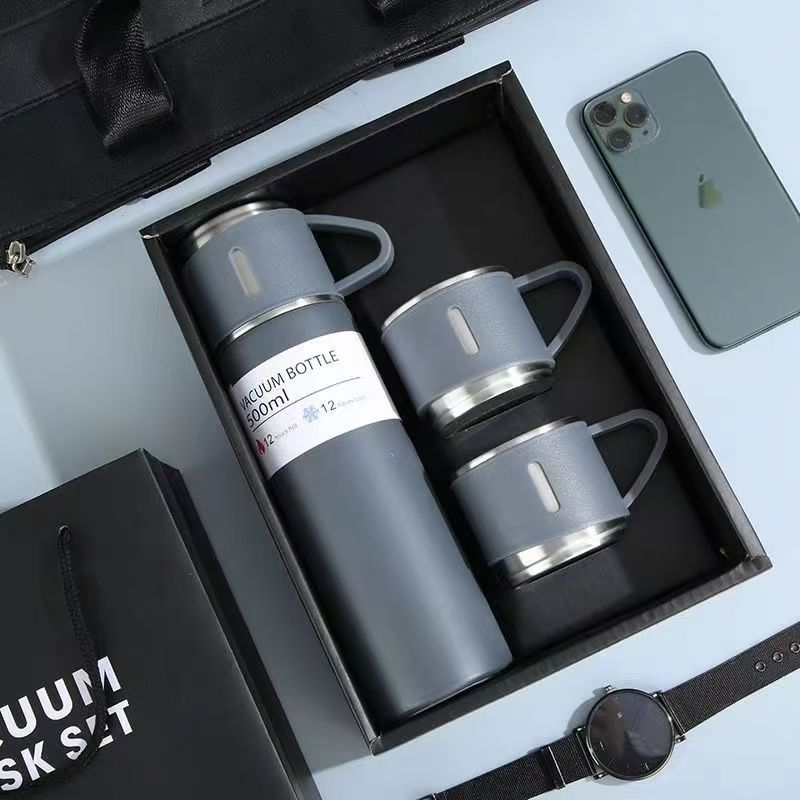 4pcs stainless steel insulated   cups insulated water bottle 500ml 16 9oz with 3 small cups 1 bottle portable insulated bottle suitable for hot cold drinks for   travel ideal for business gifts favors hand