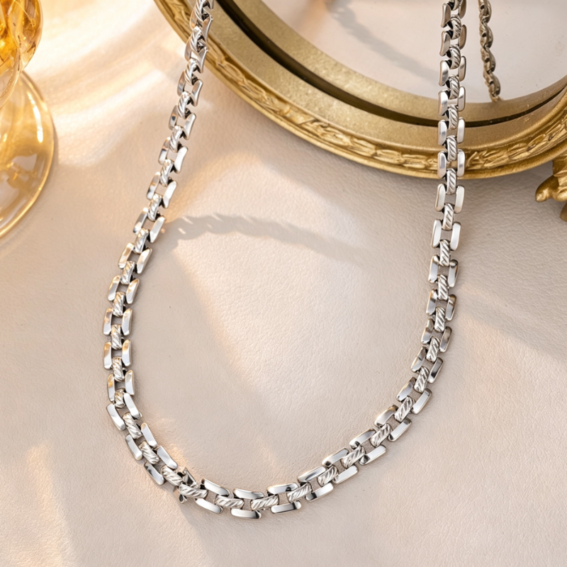 Women's Minimalist Vintage Chunky Clavicle Chain Necklace