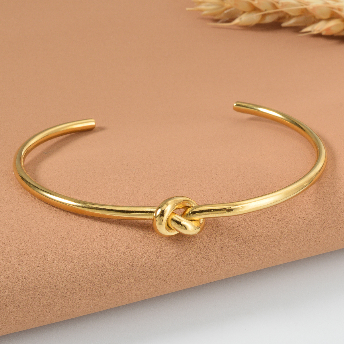 TEMU 1pc Minimalist Geometric Knot Niche Design Stainless Steel Bracelet For Men And Women