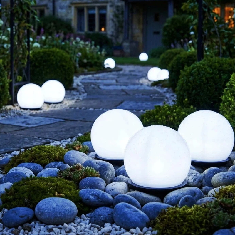 Lot de 3 boules lumineuses solaires pour pelouse