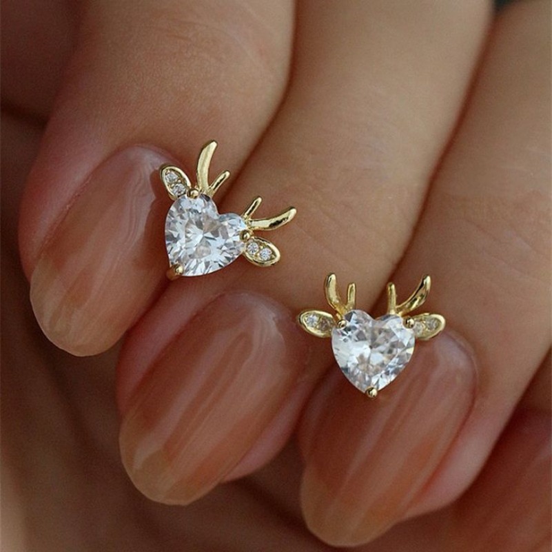 Image of 1 Pair Easy Cute Inlay Zirconia Heart Deer Stud Earrings For Women Daily Casual Party Earrings Christmas Jewelry Gift