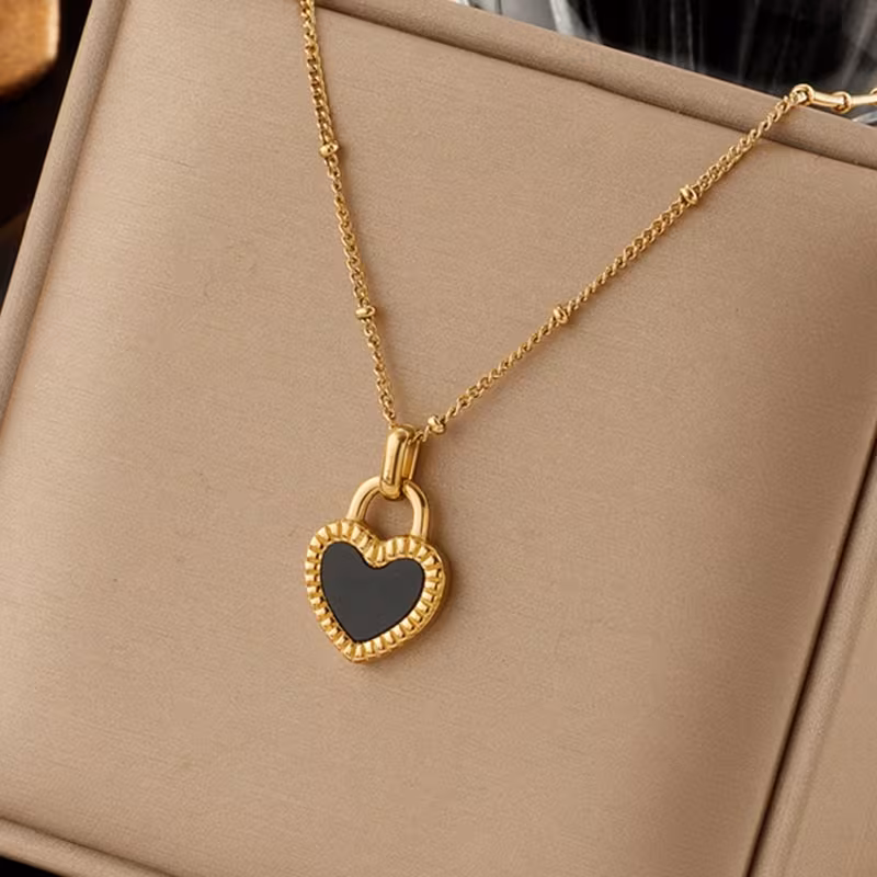 3pcs stainless steel black heart pendant necklace and earrings jewelry set for banquet ceremony party vacation date gift wear accessories 18k gold plated hypoallergenic necklace premium necklace french luxury elegant fashion details 2