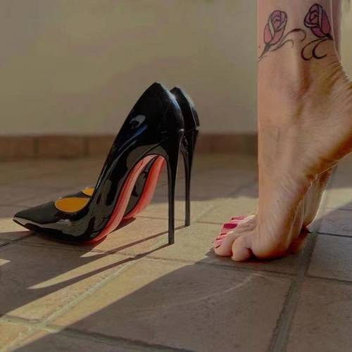 womens high heeled shoes new style black with red sole pointed toe pumps suitable for banquets french stiletto sandals women shoes