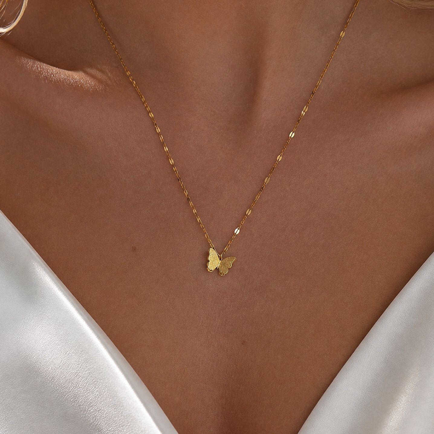 TEMU 1pc Collier avec Pendentif Papillon Facile et Élégant, Bijoux en Acier Inoxydable, Collier avec Pendentif Papillon Double Couche Mat Tendance et