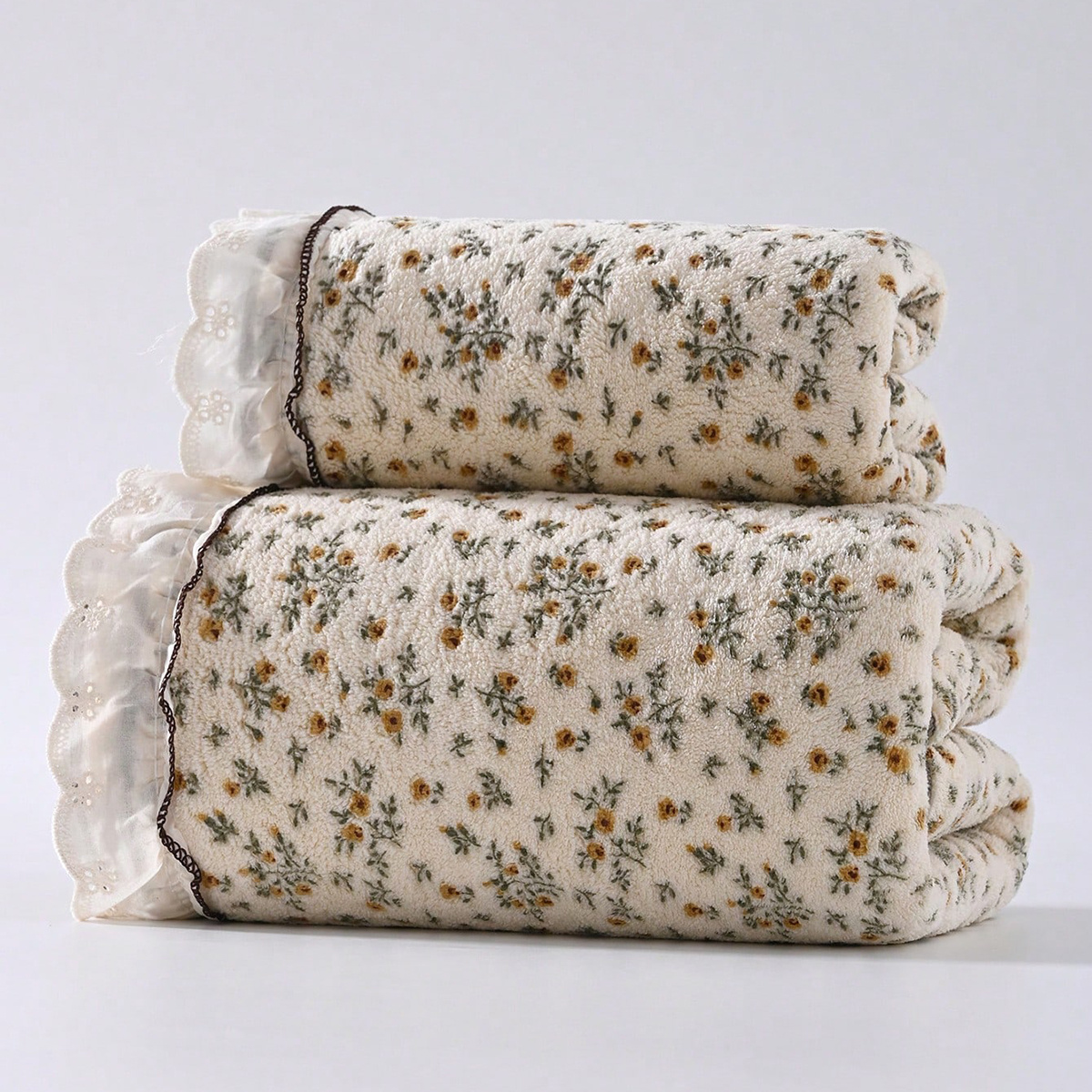 E-shop 2er-Set Vintage Landhausstil Handtuch und Badetuch, Moderner minimalistischer kariertes Schleifenmuster kleines florales Neujahrsdesign,