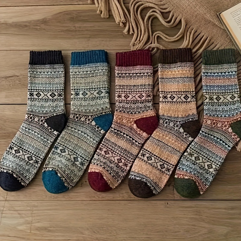TEMU Retro Winter Thick Warm Socks 5 Pairs - Random Colors - Soft And Comfortable , Suitable For Outdoor Sports, Skiing, Hiking, Cycling, Running In