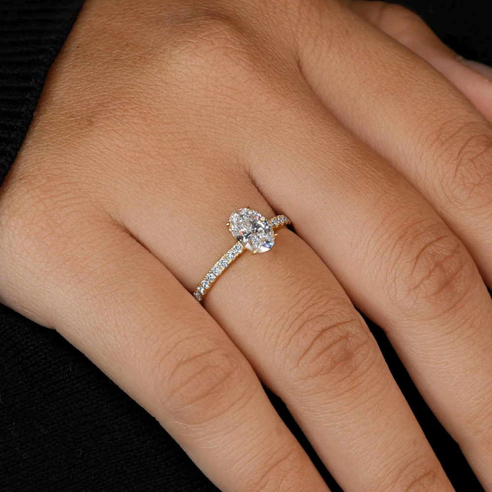 Stylish Oval Moissanite Ring in 925 Silver, Ideal for Evening Parties