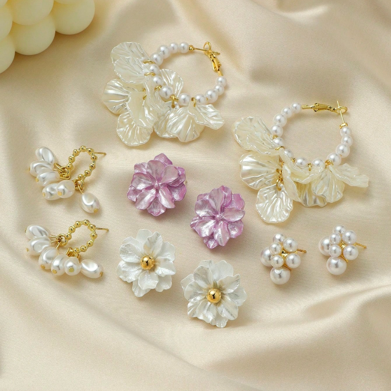 TEMU Women's Ear Ring Set Of 5 Pairs, French Country , Suitable For Spring And Summer , Wearing In Multiple Occasions. Comes With A Matching Ear Ring