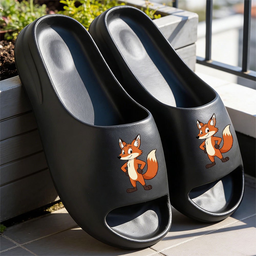 Pantuflas de 1 pieza con estampado de zorro de dibujos animados, animal de moda, material EVA, estilo sin cordones, para toda temporada, para uso en casa y vacaciones, cómodas y ligeras para relajación en interiores o actividades casuales al aire libre