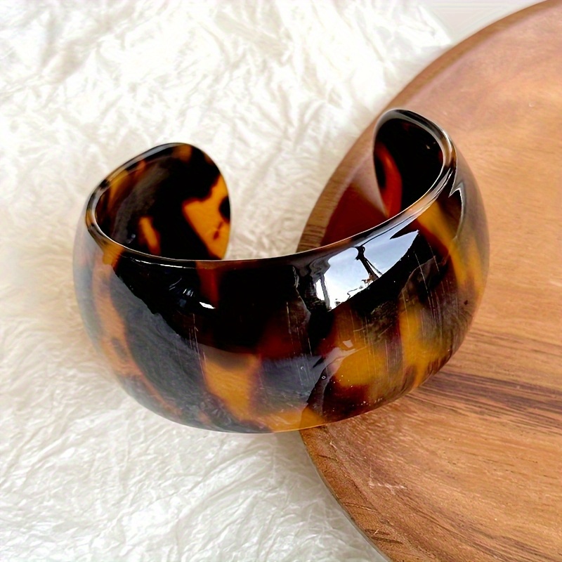 E-shop 1 Stück Leopardenmuster Resin-Armband mit offenem - Natürliches mit schwarzen Punkten, geometrische Form, Bohemian-Stil, Schmuck für den ,
