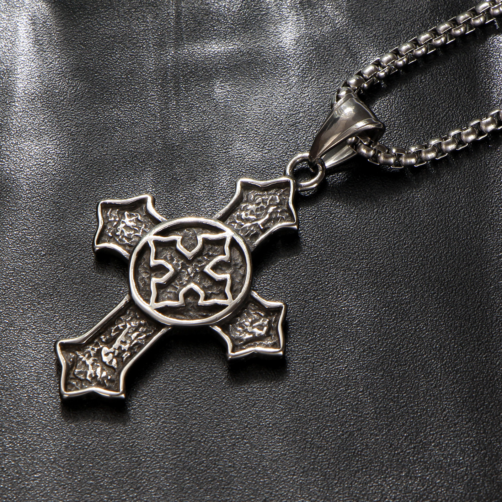 Vintage Cross Pendant Necklace Men 304l Stainless Steel Silvery Gothic Religious Necklace Fashion Accessory Gift