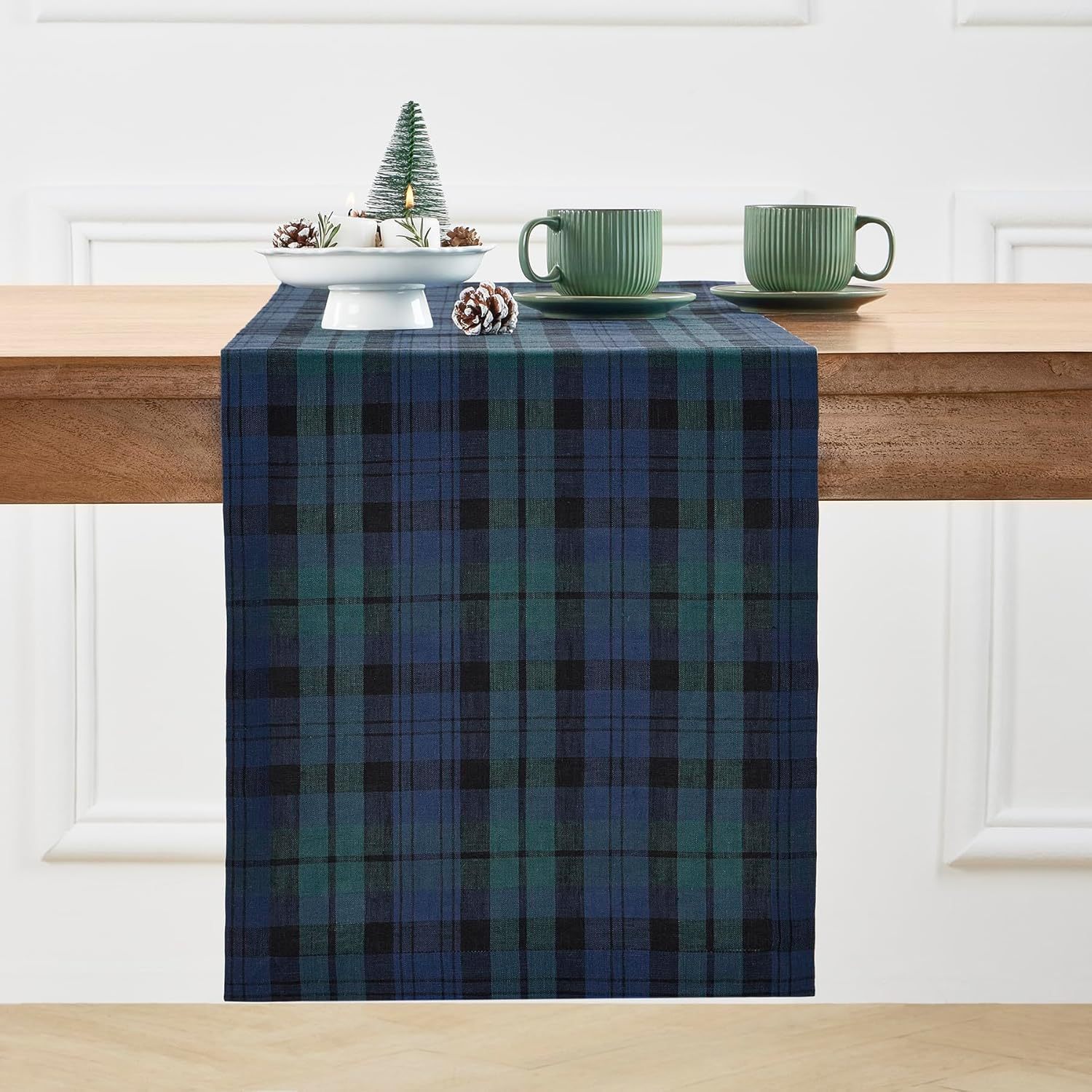 

1pc Modern Minimalist Dark Blue And Black Table Runner With Neat Edges - Polyester, Rectangular Design Indoor/outdoor Dining And Sideboard Decoration