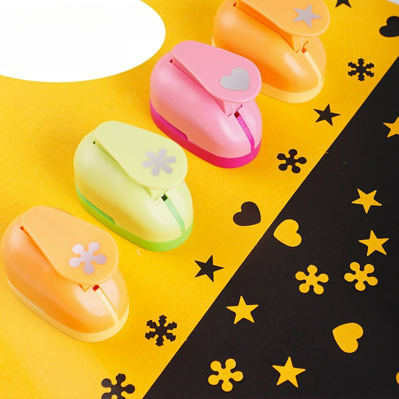 TEMU A Set Of 4 Medium-sized Hole Punches With Snowflake, Heart, Five-pointed Star, And Designs. Creative Embossing Tool With A Colored Casing.