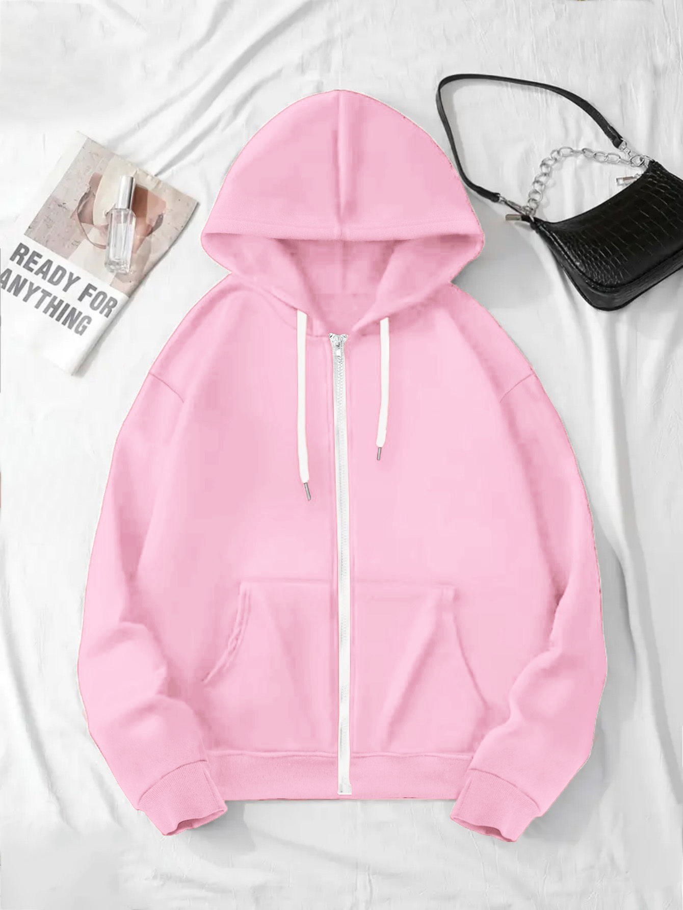 nouveau sweat à capuche zippé tendance et décontracté pour femmes rondes, avec un patch crâne sur le  , doté dun tissu confortable lavable en machine, de manches longues et de poches  .