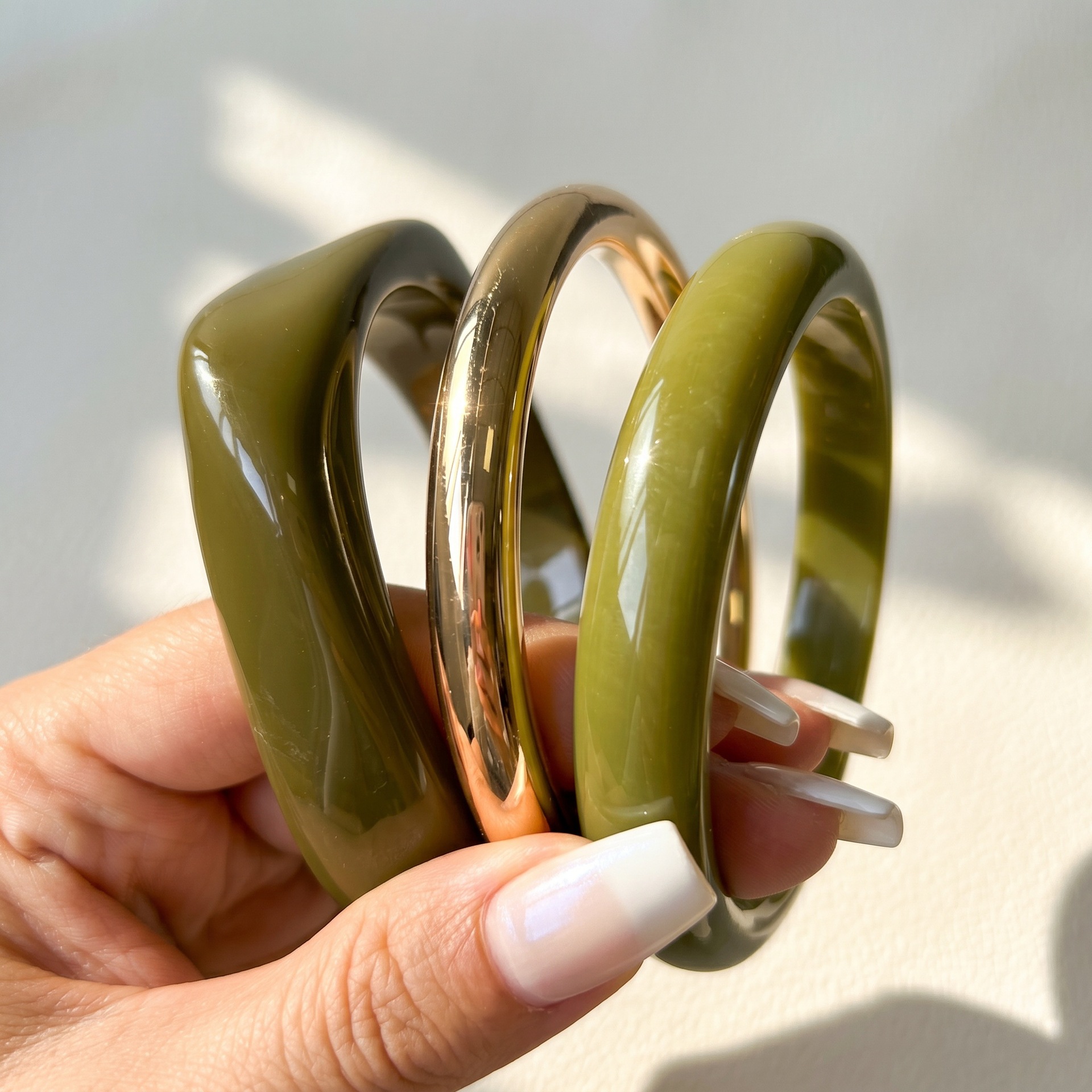 TEMU Women's Bracelet Set 3pcs Olive Green Resin Bangle Golden Metal Bracelet Retro Minimalist Style Stackable Combination Contrast Layered Fall