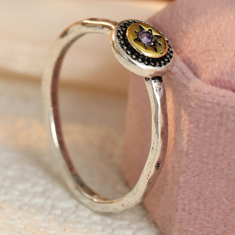 Retro Minimalist Sun-Patterned Round Ring