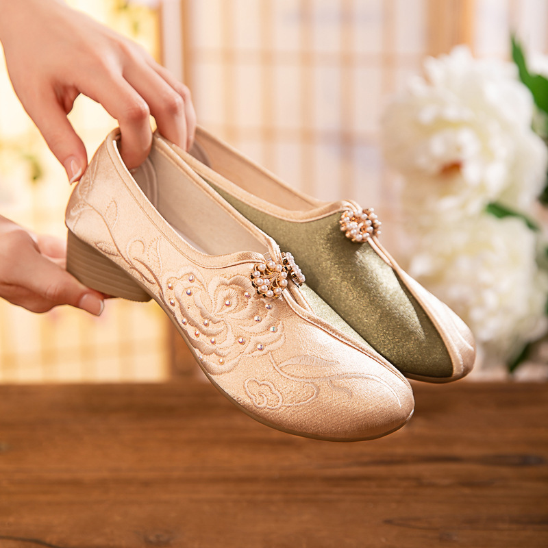 embroidered shoes sold on Temu United States