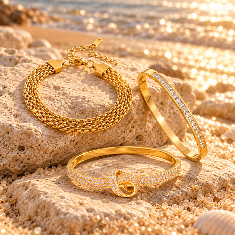 Premium 3pcs Stackable Wrist Set, Eye-Catching Design