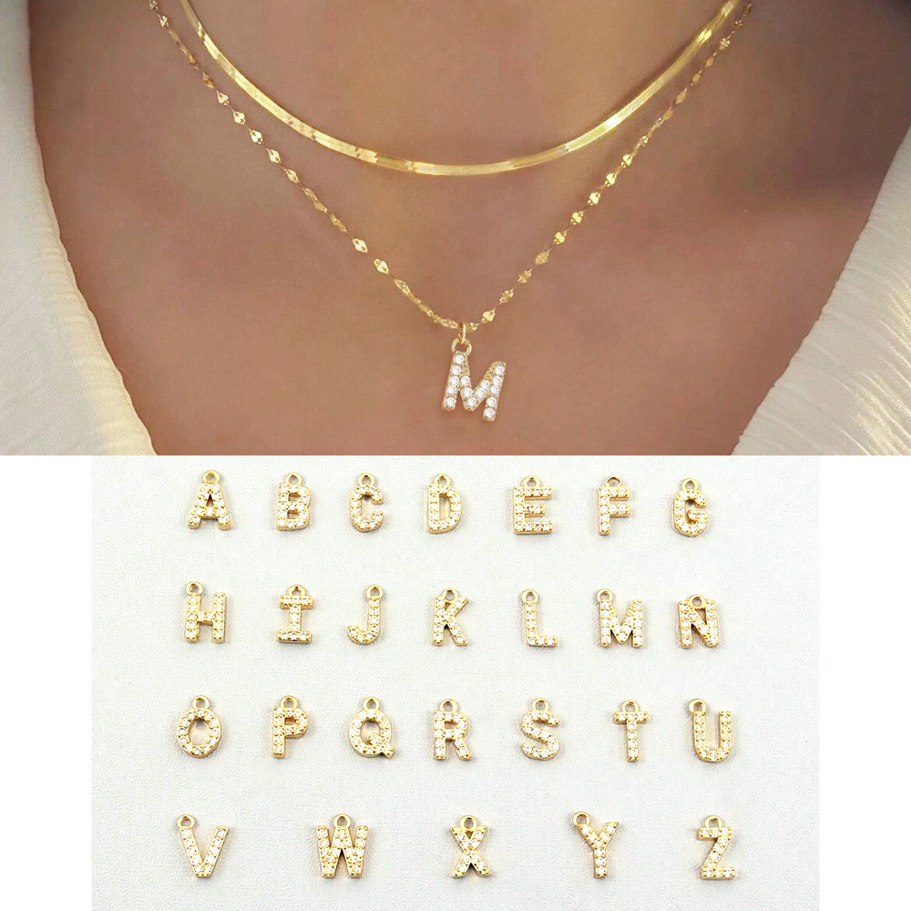 E-shop 2er-Set Zierliche Strass-Zirkonia Buchstaben Halskette, vergoldeneter Edelstahl, Heringsschwanz Lippenkette, mehrschichtige Initial-Halsketten