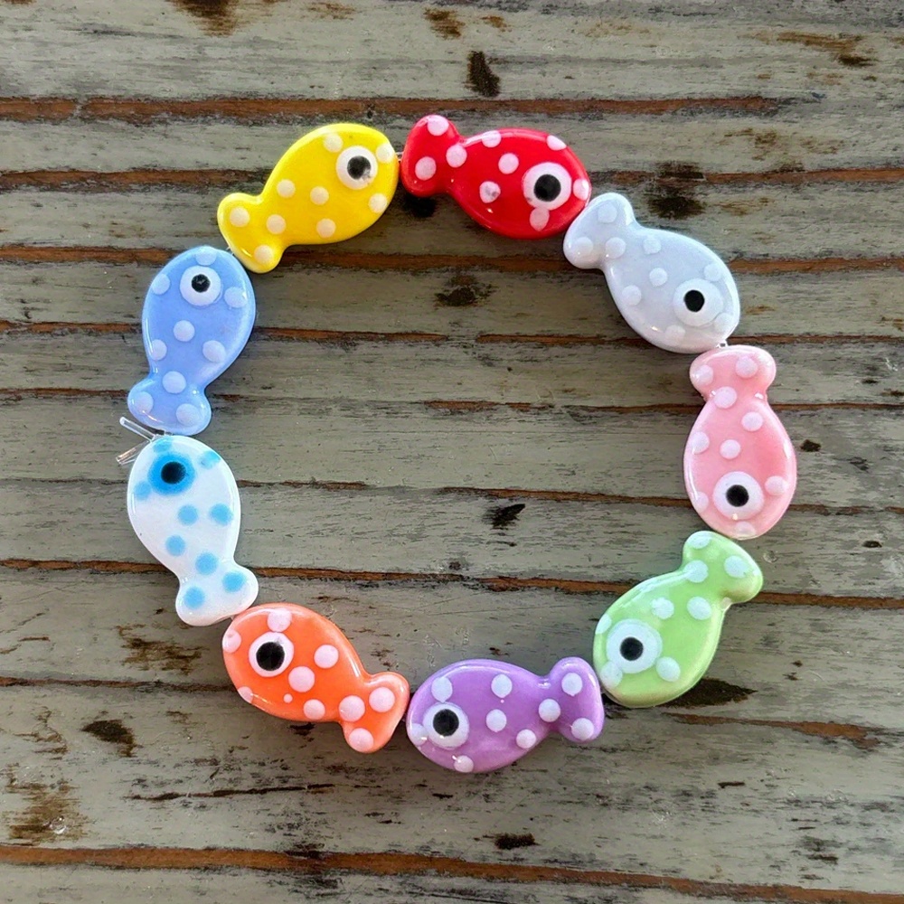 E-shop 1 Stück Damen Armband mit dehnbaren Fischperlen – Lebendige Mehrfarbiges Sommer- für Urlaub, Strand & Lehrer-Abschlussgeschenke