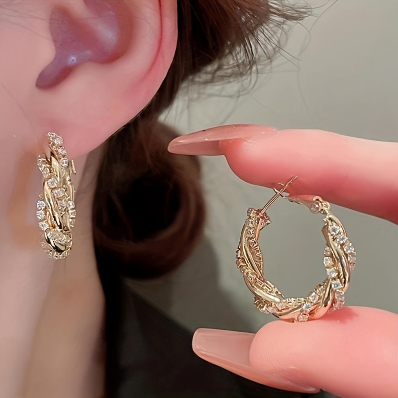 Image of 1pc Women's Fashion Hoop Earrings Fashion Pave Zirconia Twisted Hoop Earrings Women's Engagement Wedding Ear Jewelry Gift