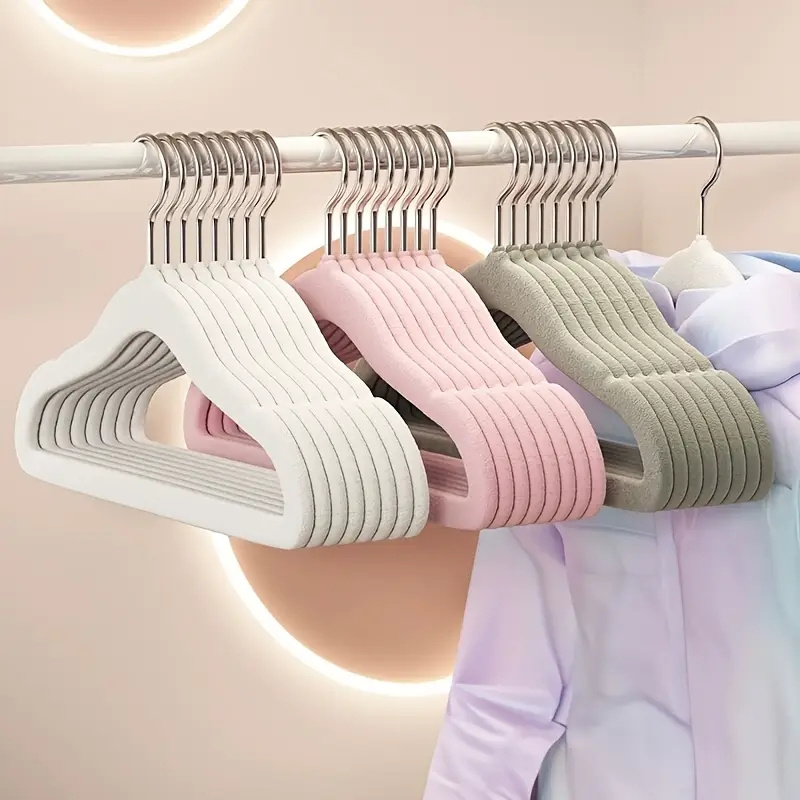 Baby Clothing Hook with Anti Slip 360 ° Rotating Hook - Heavy-duty Daycare,   Wardrobe, Spa - Space Saving, Baby Clothing Hook, Soft Velvet Surface, High-quality Fabric Coverage