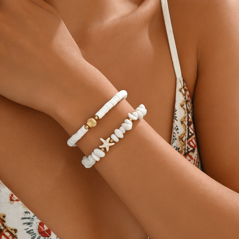 E-shop 2er-Set Sommer-Armband im Ozean-Stil mit goldenen künstlichen Muscheln, unregelmäßigen Kieselsteinen runden Perlen, modisches, schlichtes,