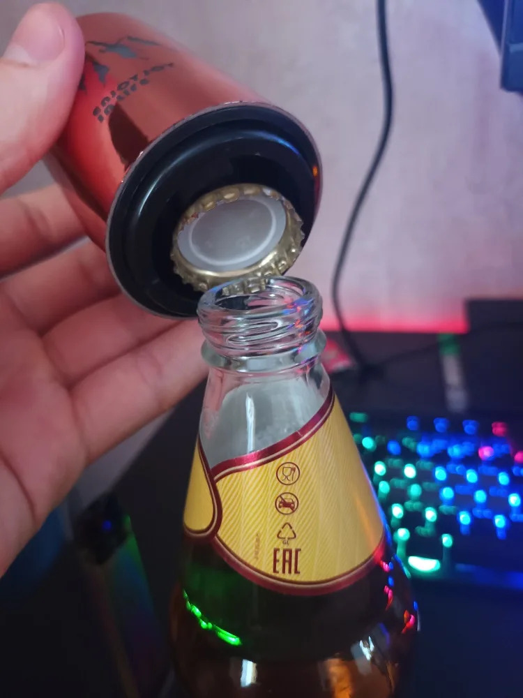 Nymph'S Innovative Magnetic Automatic Beer Corkscrew Features a Plastic Casing, Making It a Handy Tool for Bars And Gatherings. Perfect for Birthdays, Family Events, Outdoor Fun, Picnics, And As a Home Bottle Opener, Portable Bar Gadget Nymph