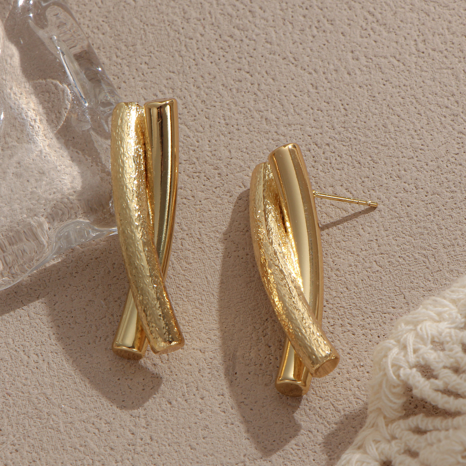 Image of 1 Pair Earrings Minimalist Fashion Golden Color Earrings For Women Women' S Earrings Earrings Gift Fashion Style Copper Earrings