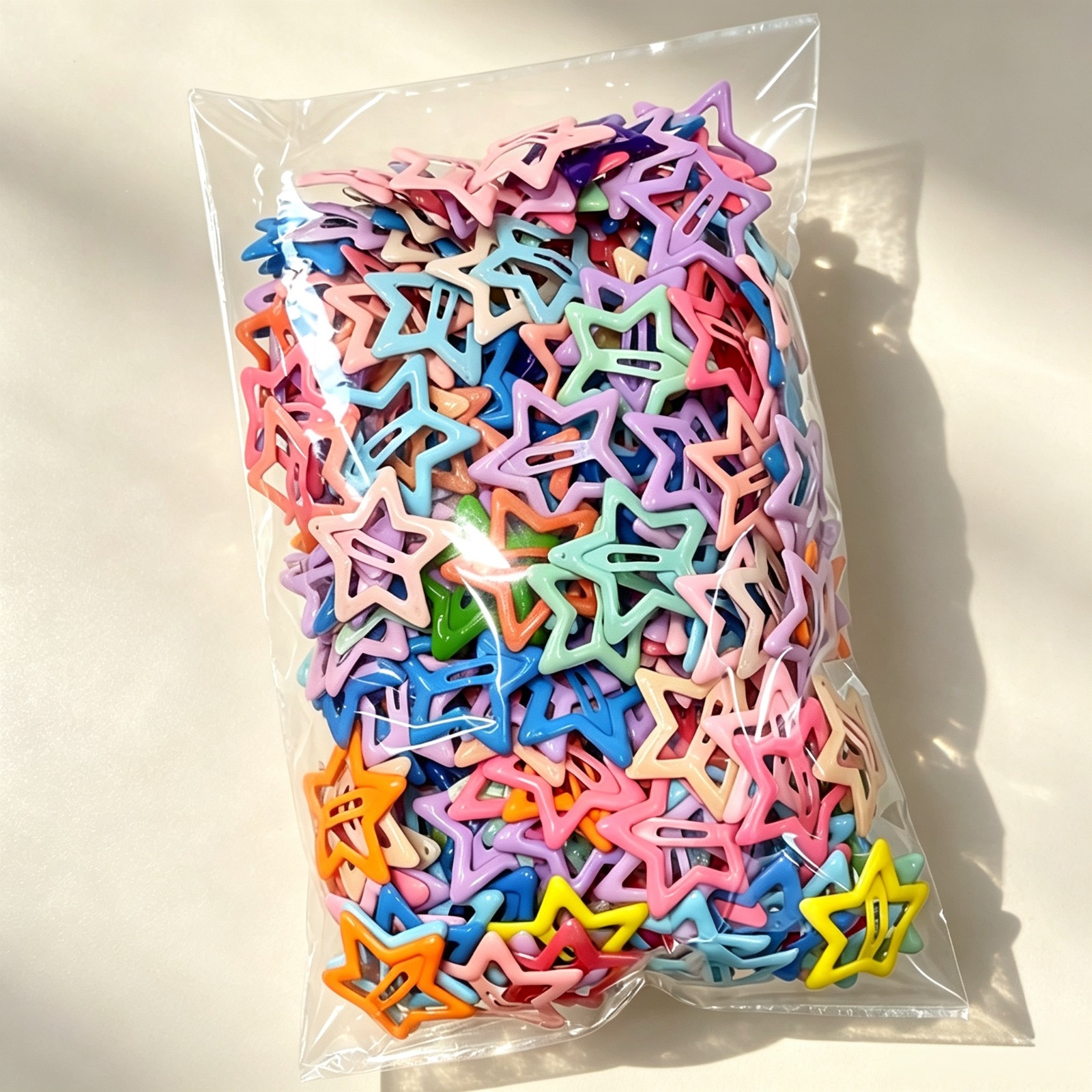 25pcs Random Color Hollow Star Hair Clips, Cute Bangs Side Hairpins, Versatile Hair Additions, Suitable for Daily And Fashionable Styles (Random Color, OPP Bag Pack)