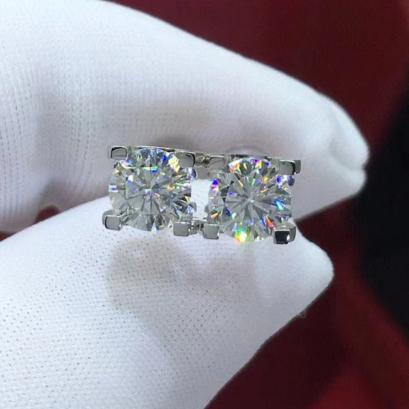 1pair 0.5/ 1Carat 925 Silver Moissanite Cow Head Earrings, Perfect for Anniversary Gifts Birthday Gifts, Premium Jewelry Gifts, Premium Jewelry Perfect for Women, Elegant Accessories, Women's Gifts, Trendy Earrings, Unique Design, Rhodium Plated, Fine Craftsmanship, Luxury Earrings, Rhodium Plated Earrings, Elegant Women, Fashion Enthusiasts