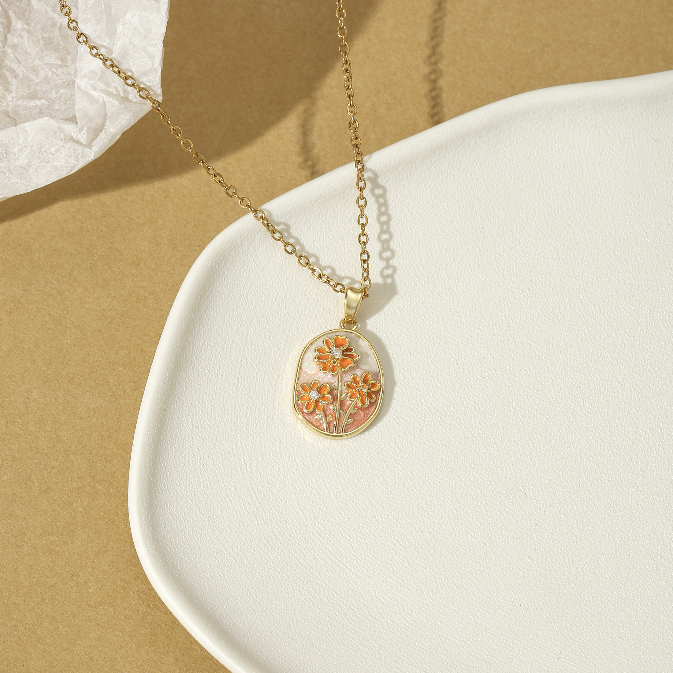 Women's Stainless Steel Flower Pattern Necklace, Hypoallergenic