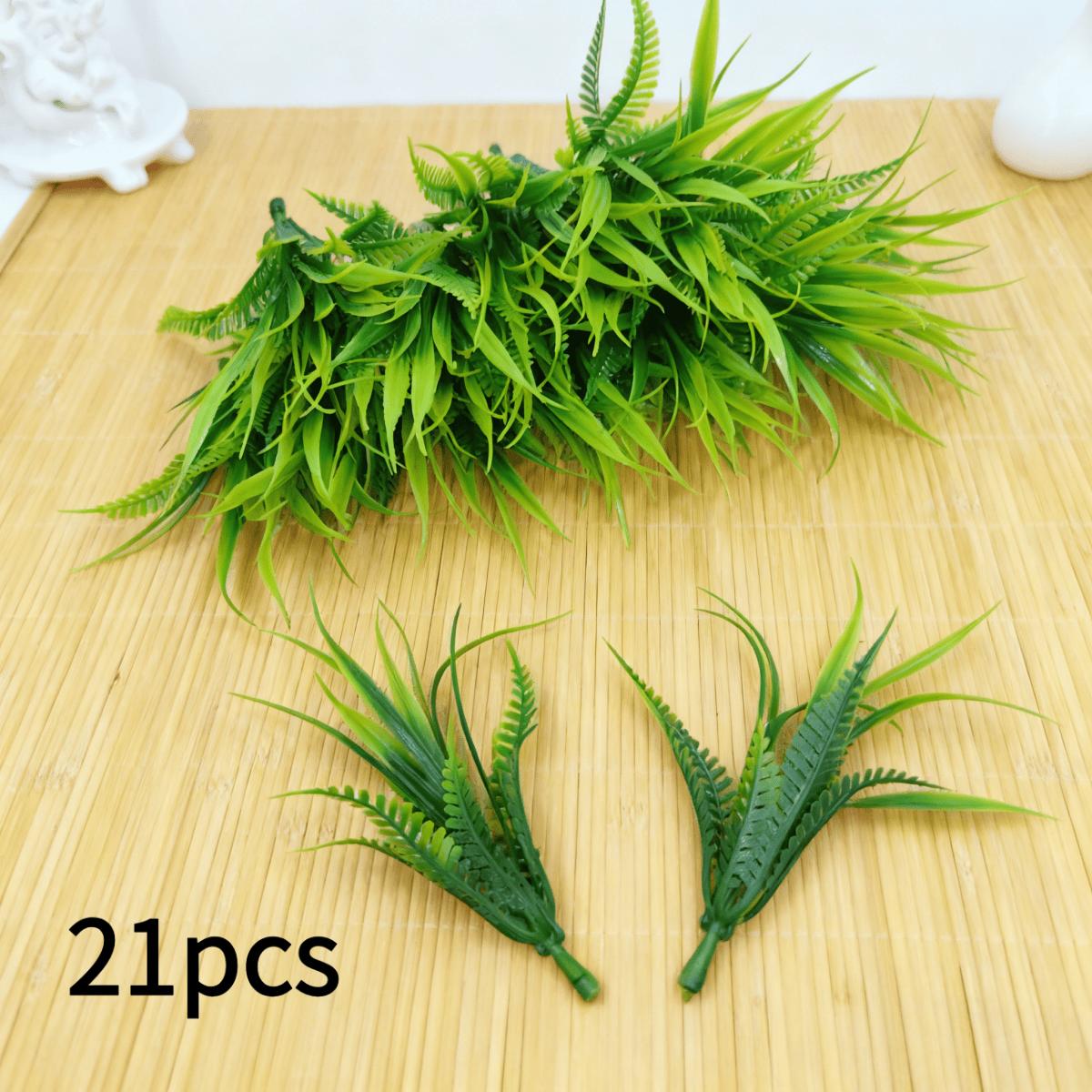 21pcs Artificial Fern Spring Grass, 's Day Holiday Decor, Fake Green Shrub, Fruit Pot Pick Decor, Aquarium Decoration, Uv Resistant Simulation Plastic Plant Garden Porch Window Box Decor