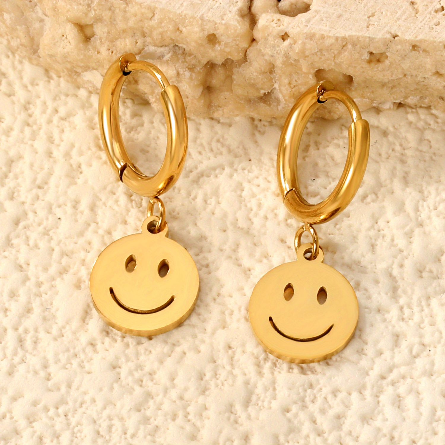 TEMU 1 Pair Elegant Smile Face Stud Earrings, Synthetic Stone, 304 Stainless Steel, Hypoallergenic, Unfading, Unisex Couples Jewelry, Valentine's Day, Mardi Gras, , & Celestial Symbol Themes, Outdoor
