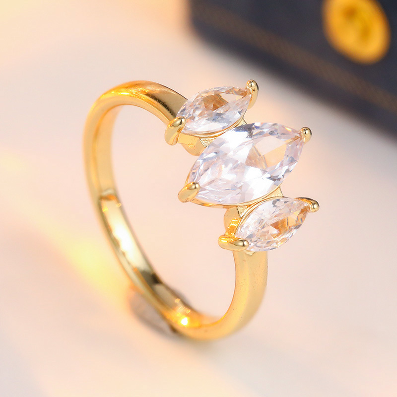 Women's Fashionable Exquisite Ring, Wedding Choice