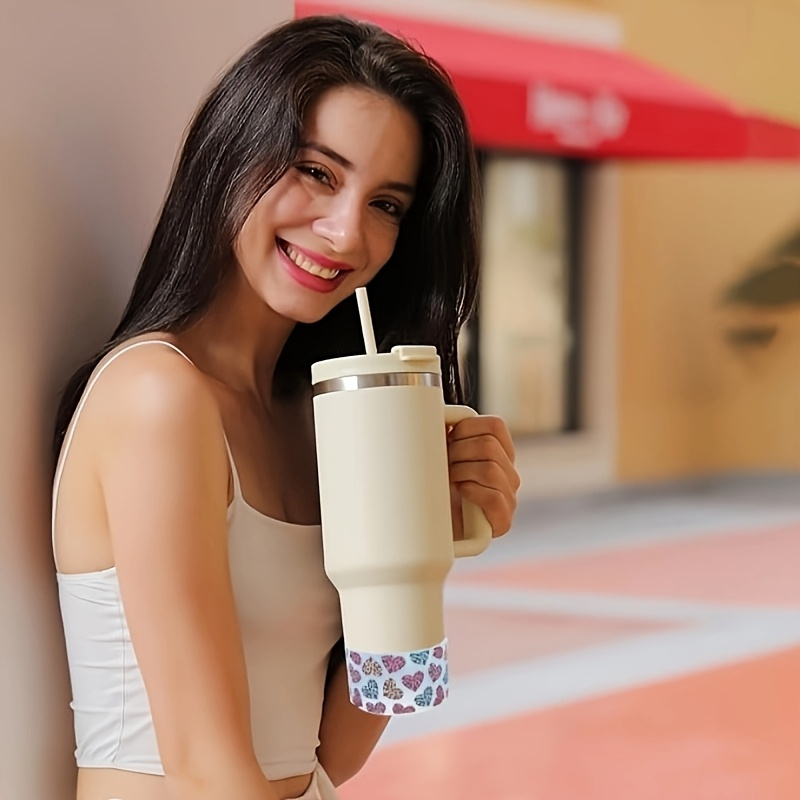 1 taza de silicona   con asa, forma de  , floral,  , diseño de fútbol, 40oz, 30oz, 12oz, 24oz, para vacaciones, navidad,  , día de san valentín, día de acción de  , día de la   Detalles del producto 1