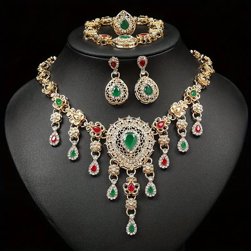 Ladies' Jewelry Set Including a Necklace, Earrings, Bracelet, And Ring, Featuring Rhinestone Embellishments. Stylish, Elegant, And Luxurious, Perfect for Weddings, Banquets, Parties, And Formal Occasions.