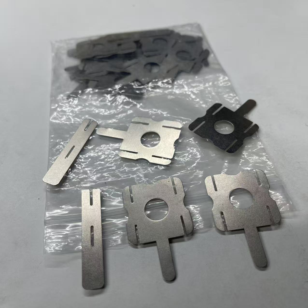 TEMU 36pcs Spot Welding Connector Set, Including 24pcs Y-shaped And 12pcs Long Strip Metal Plates, Professional Accessories For 10-cell 18650 And