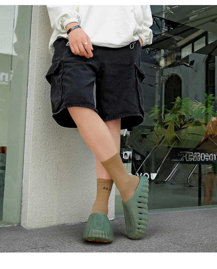 Men'S Summer Outdoor Clogs with a Closed Toe, Casual Beach Footwear in Larger Sizes