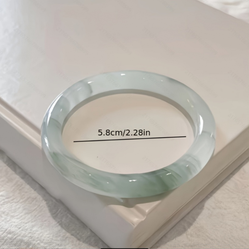 TEMU 1 bracelet en verre élégant pour femmes - Style rétro luxueux, surface polie lisse, présenté sur un , convient pour une tenue décontractée,