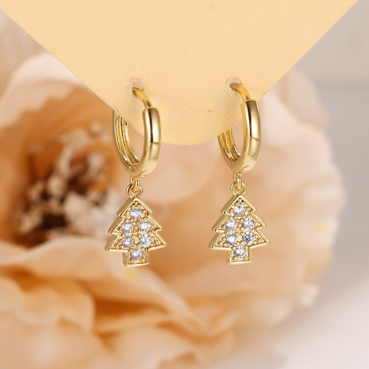 TEMU 1 Pair Of High-quality New Copper Earrings, Winter Edition Christmas Tree Earrings, Suitable For Christmas Parties And Daily Commuting! Unisex