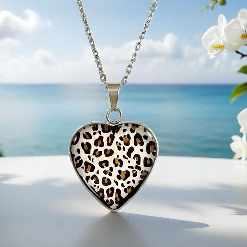Image of Yellow Leopard Print Heart-shaped 304 304 Stainless Steel Pendant Necklace Fashion Popular Jewelry Gift