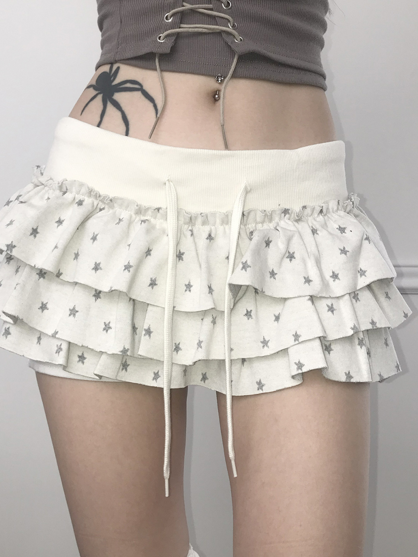Scacto Women'S Sweet Y2K Tiered Ruffle Skirt | Soft Fabric, Classic Fit, & Versatile, Chic Elegant Style with Print & Colorblock Design, Elastic Waist, Perfect for Spring & Summer Weekend Errands & Casual Friday, Lifting Your Look